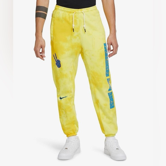 Men’s NWT NIKE Peace Love Basketball Sweatpants in Yellow Tie Dye Size Medium